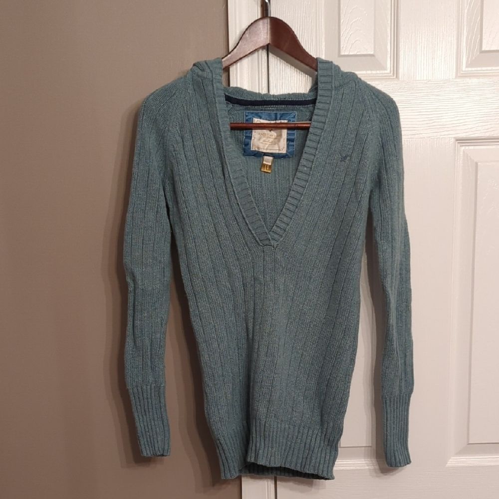 Y2K Women's American Eagle Outfitters Bluish Green V-Neck Hooded Sweater Bella